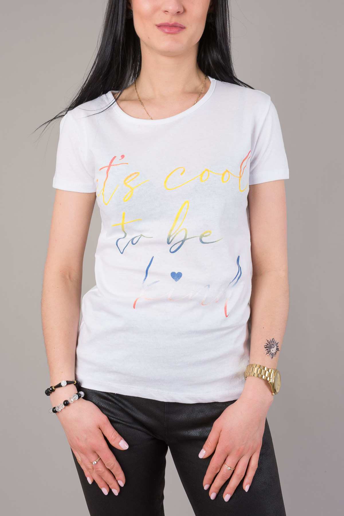 Dámske tričko IT′S COOL TO BE KIND - biele