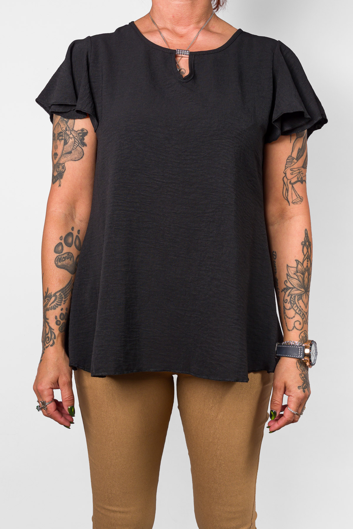 Dámsky top s nariasenými rukávmi - čierny