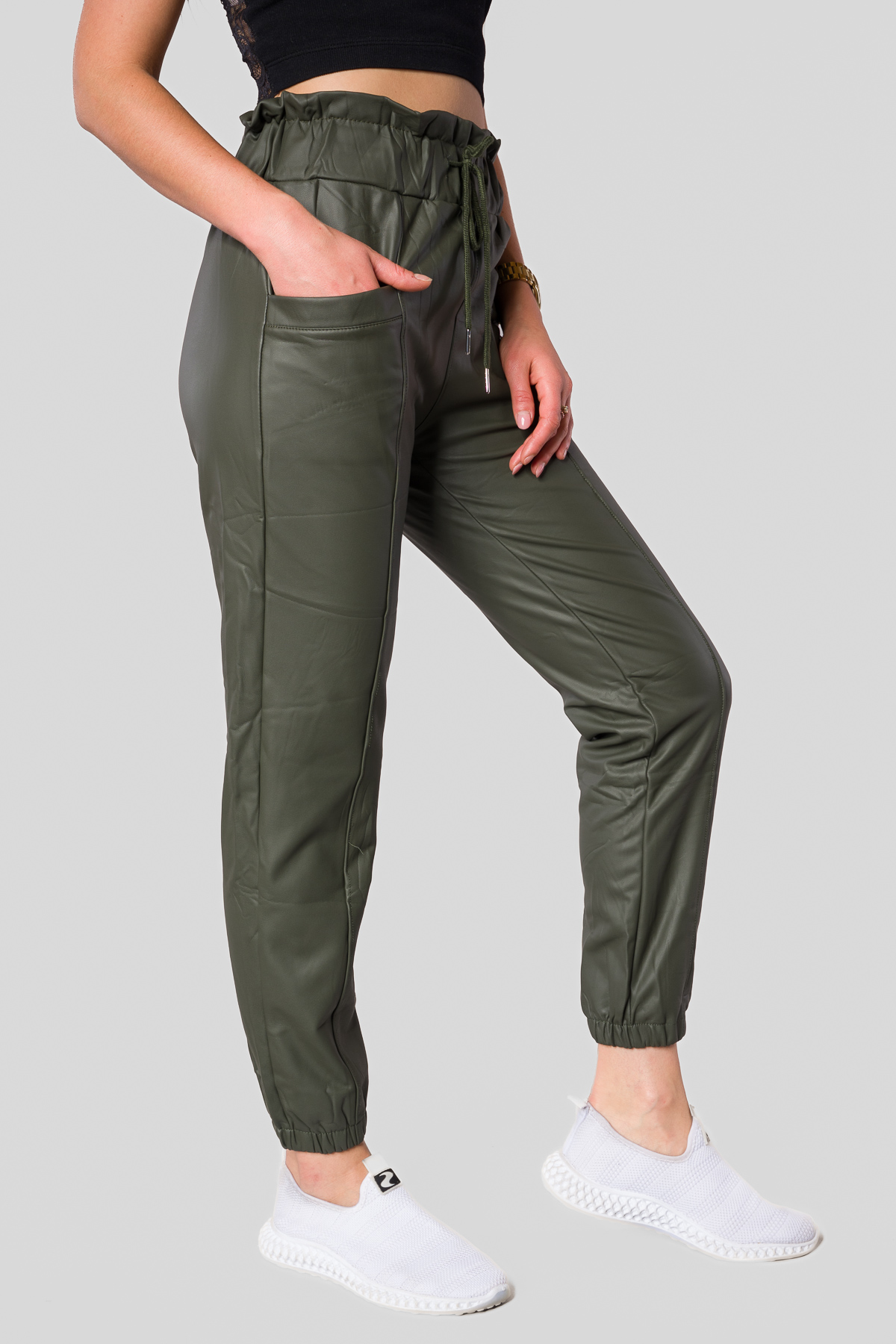 Dámske koženkové tepláky/jemne zateplené - khaki