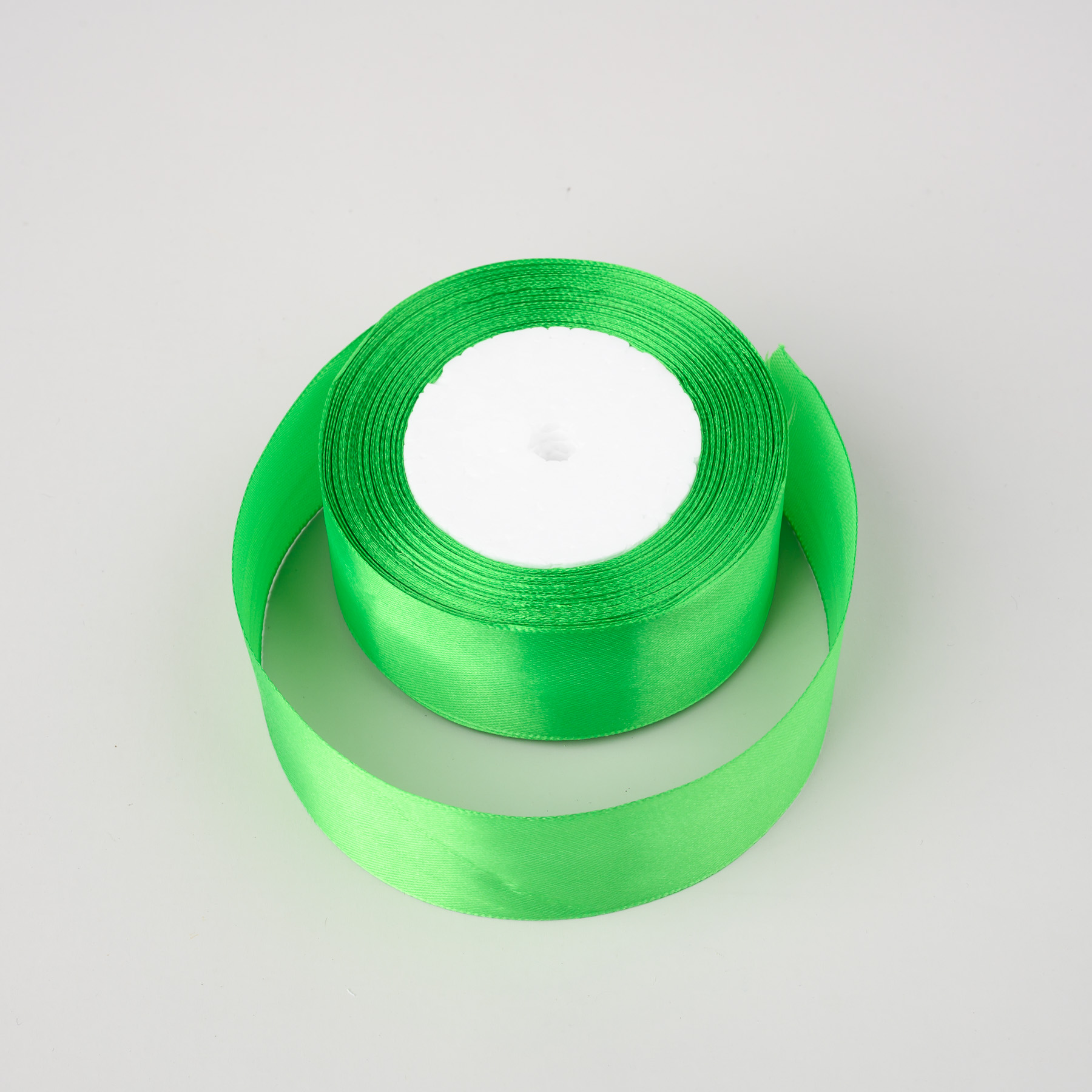 Saténová stuha 4 cm - zelená